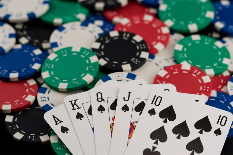 Những lý do nên lựa chọn phần mềm API Poker tại nhà cái Red88 